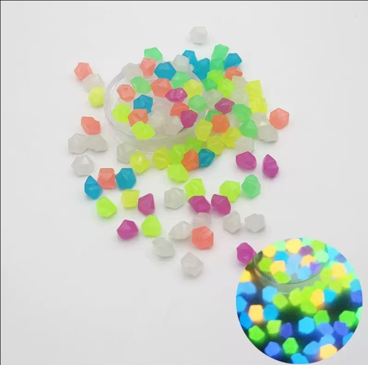 D-14 Ice Block Stone (by charms (10-15pcs/bag (not drilled