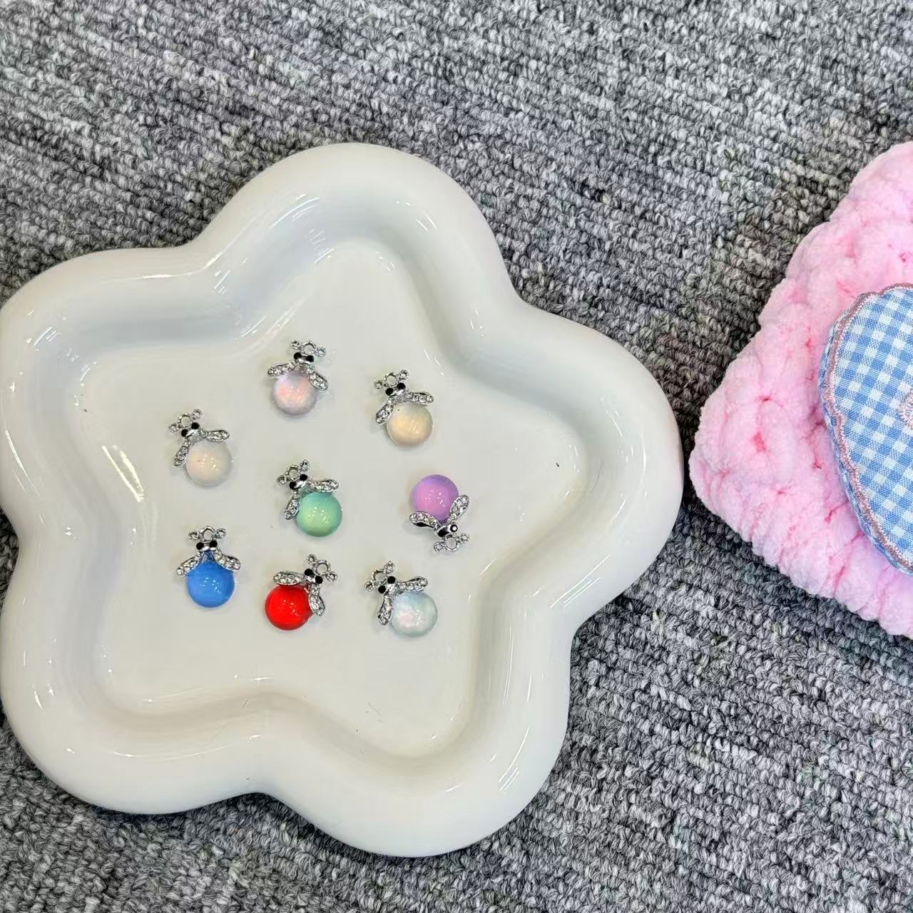 P-08 LadyBug Cat eye Pendant (3 pcs/bag(by duck